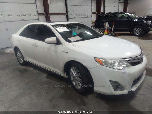Toyota Camry hybrid (2012)