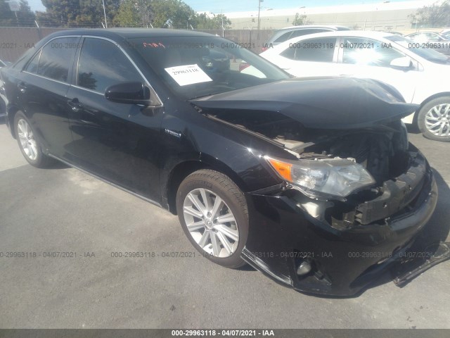 Toyota Camry hybrid (2014)
