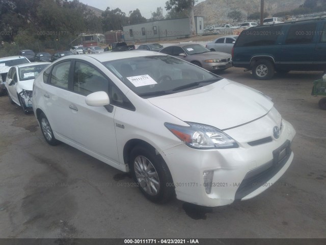 Toyota Prius plug-in (2015)