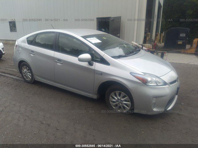 Toyota Prius plug-in (2013)