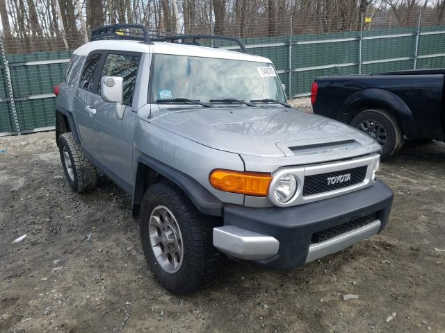 Toyota Fj cruiser (2012)