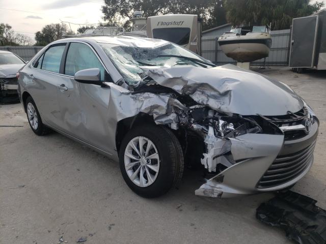 Toyota Camry le (2016)