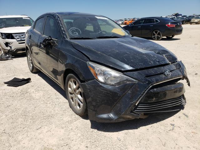Toyota Scion ia (2016)