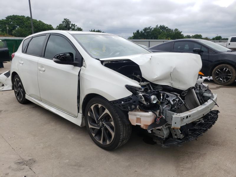 Toyota Scion im (2016)