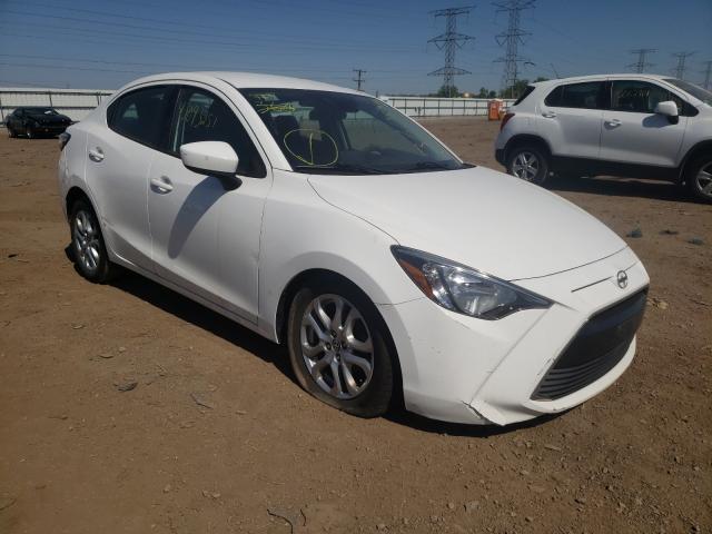 Toyota Scion ia (2016)