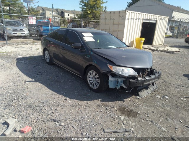 Toyota Camry hybrid (2012)