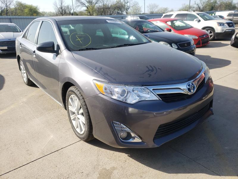 Toyota Camry hybr (2013)