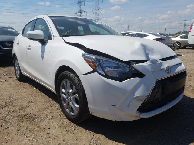 Toyota Scion ia (2016)