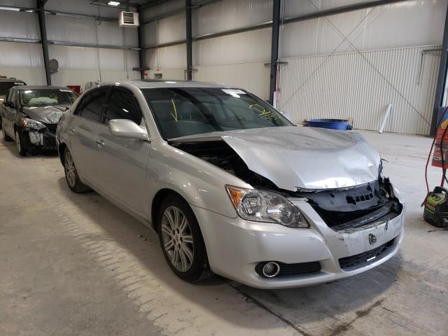 Toyota Avalon xl (2010)