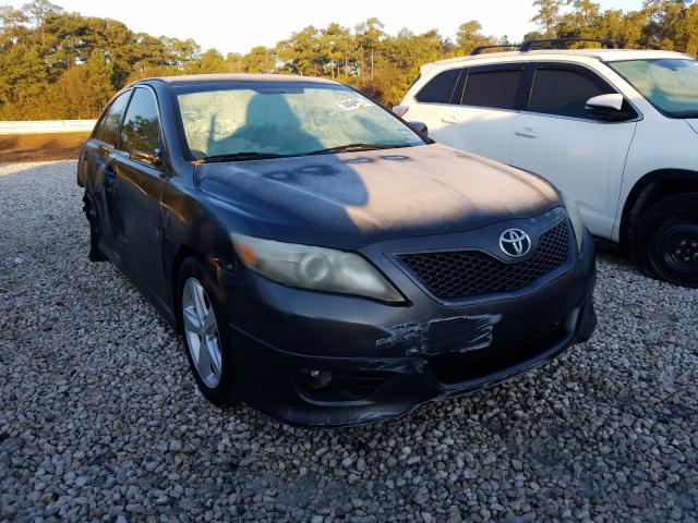 Toyota Camry base (2010)