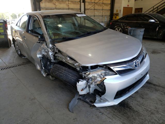 Toyota Camry hybr (2012)