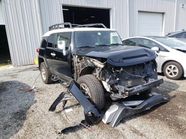 Toyota Fj cruiser (2012)
