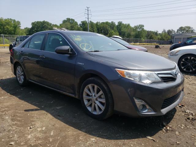Toyota Camry hybr (2013)