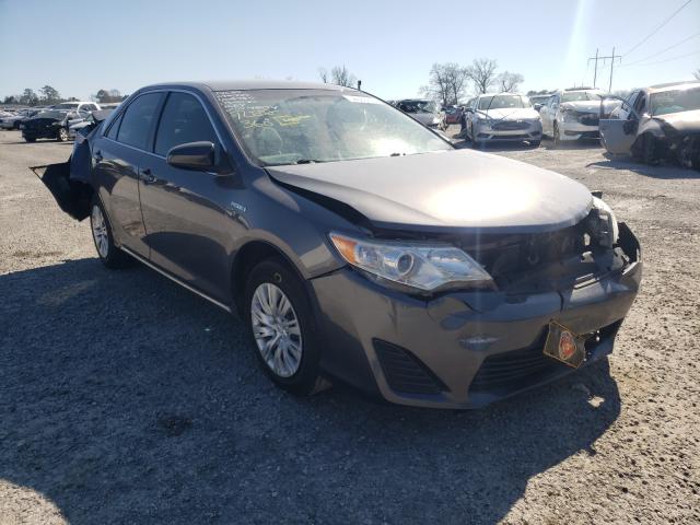Toyota Camry hybr (2013)