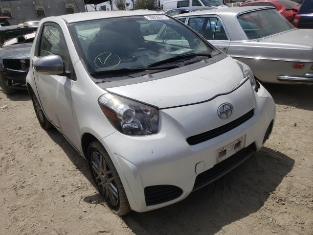 Toyota Scion iq (2015)