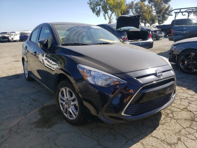 Toyota Scion ia (2016)