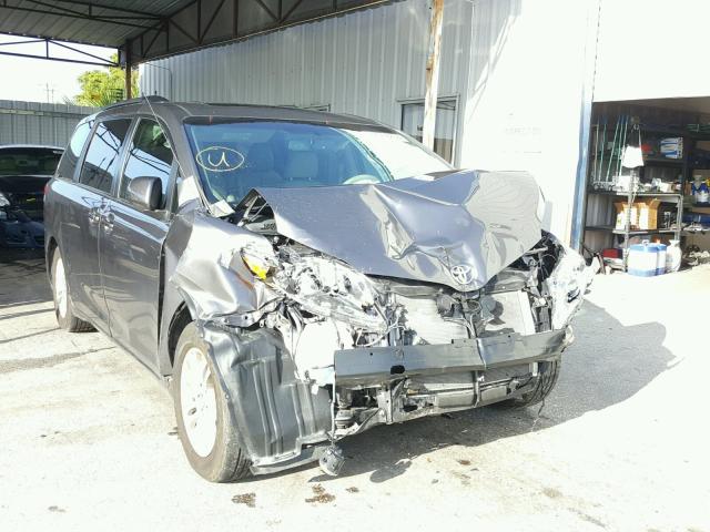 Toyota Sienna xle (2011)