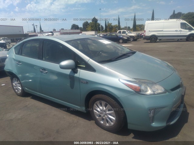 Toyota Prius plug-in (2013)