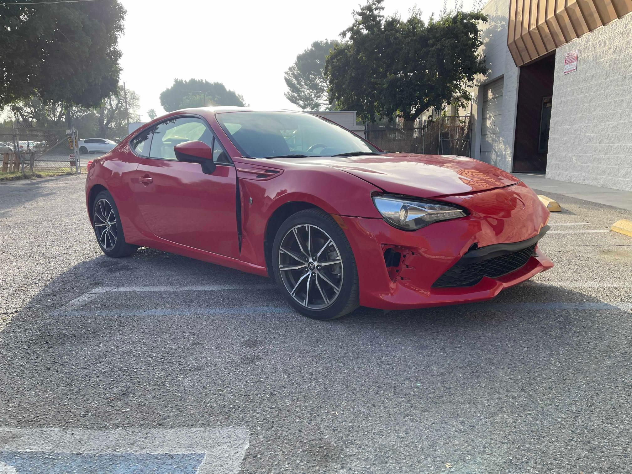 Toyota 86 base (2017)
