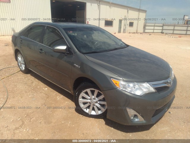 Toyota Camry hybrid (2012)