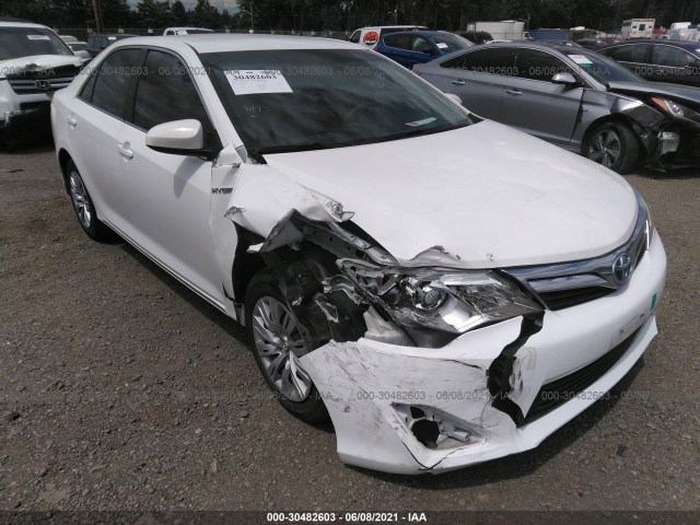 Toyota Camry hybrid (2013)