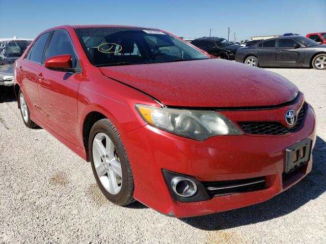 Toyota Camry base (2012)