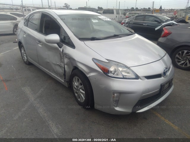 Toyota Prius plug-in (2014)
