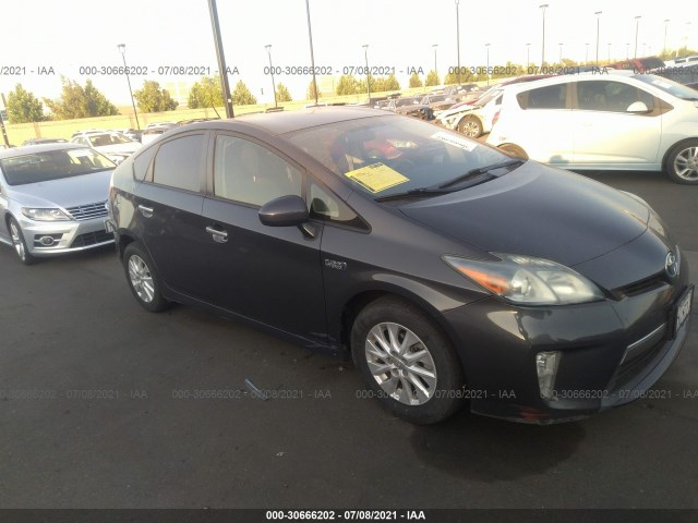 Toyota Prius plug-in (2013)