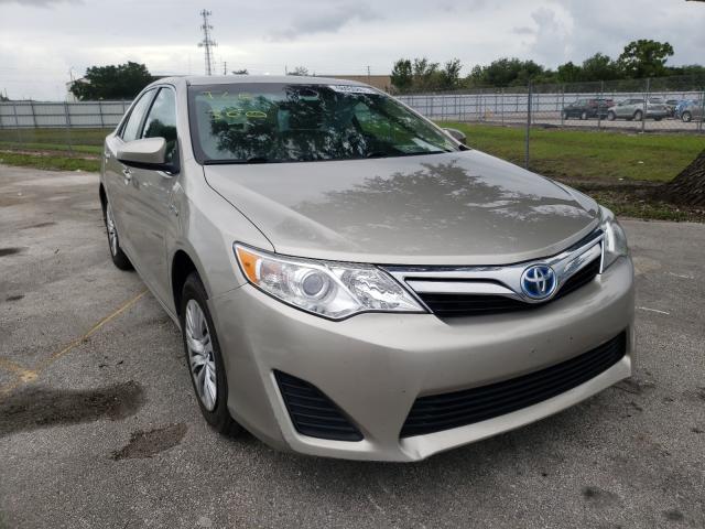 Toyota Camry hybr (2014)