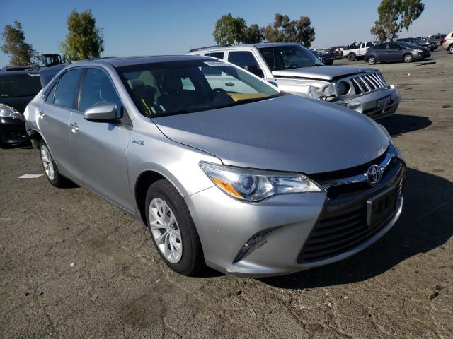 Toyota Camry hybr (2015)