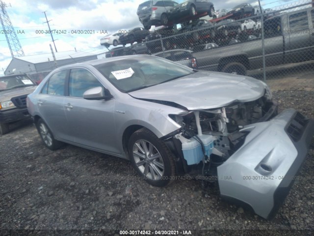 Toyota Camry hybrid (2014)
