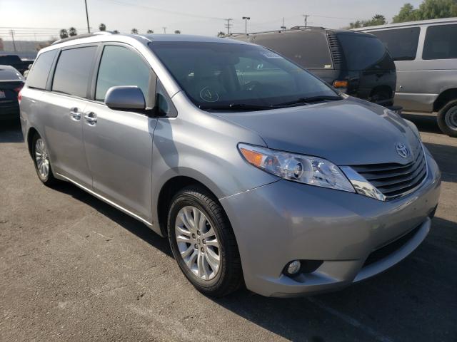 Toyota Sienna xle (2011)