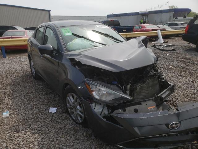 Toyota Scion ia (2016)