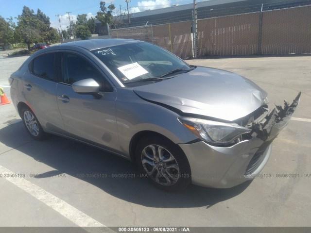 Toyota Scion ia (2016)