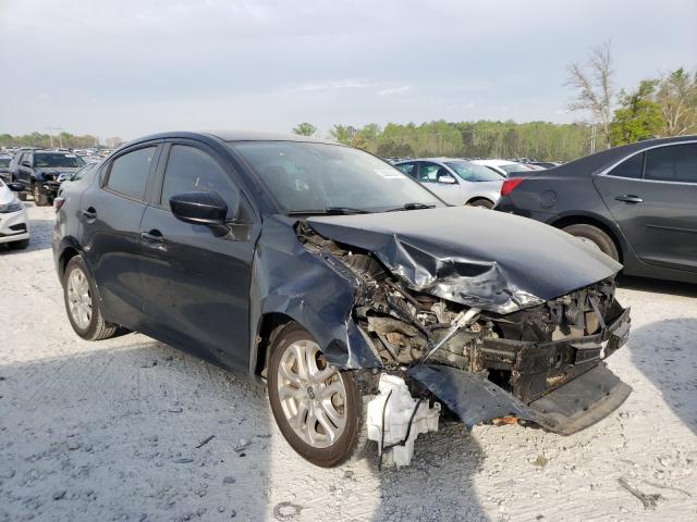Toyota Scion ia (2016)