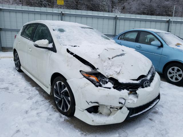 Toyota Scion im (2016)