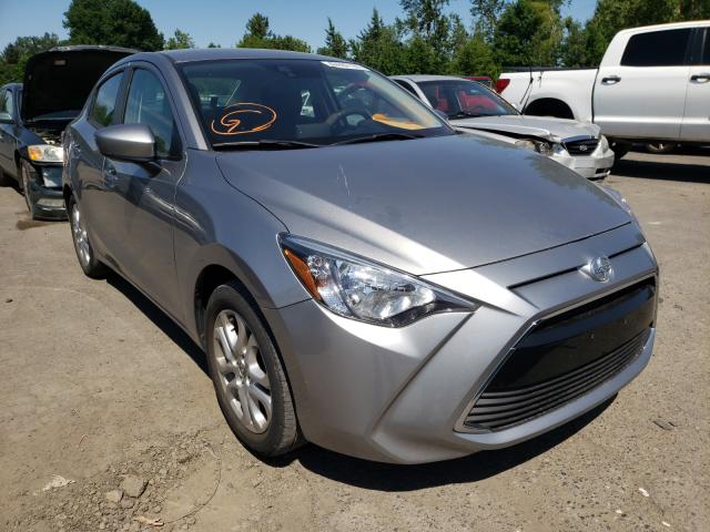 Toyota Scion ia (2016)