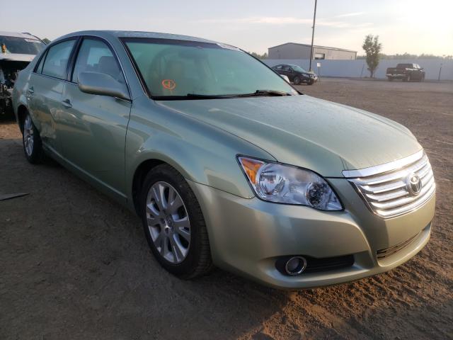 Toyota Avalon xl (2010)