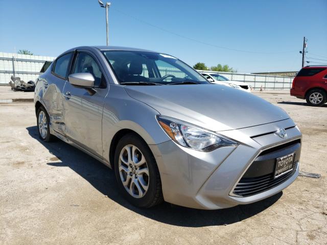 Toyota Scion ia (2016)