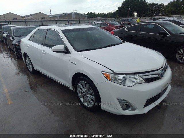 Toyota Camry hybrid (2012)