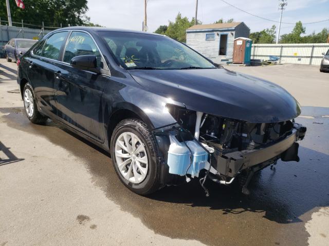Toyota Camry le a (2017)