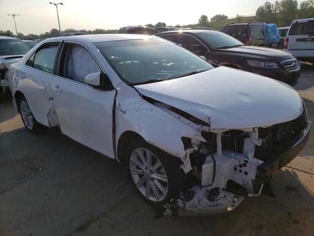 Toyota Camry hybr (2014)