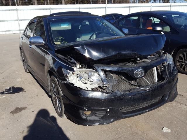 Toyota Camry base (2011)