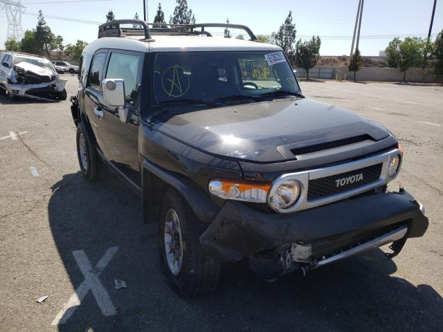 Toyota Fj cruiser (2012)
