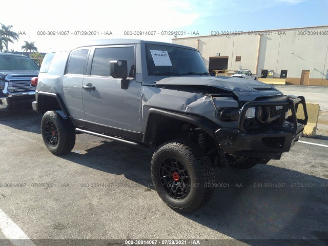 Toyota Fj cruiser (2013)
