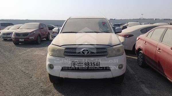 Toyota Fortuner (2010)