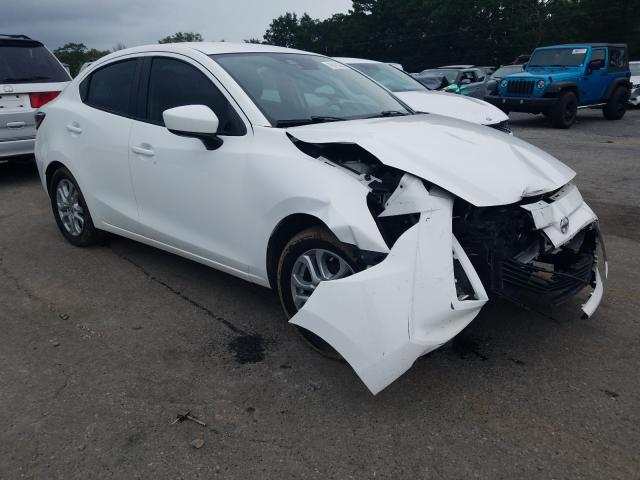 Toyota Scion ia (2016)
