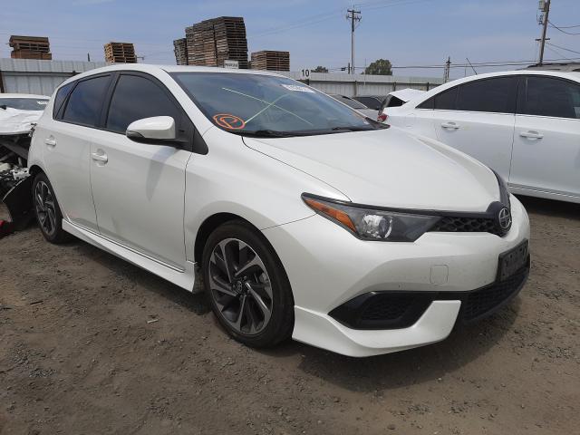 Toyota Scion im (2016)