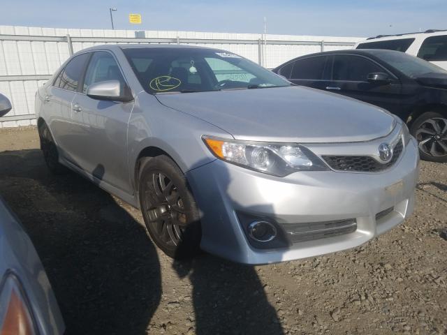 Toyota Camry base (2012)