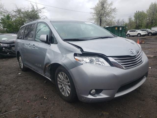 Toyota Sienna xle (2015)